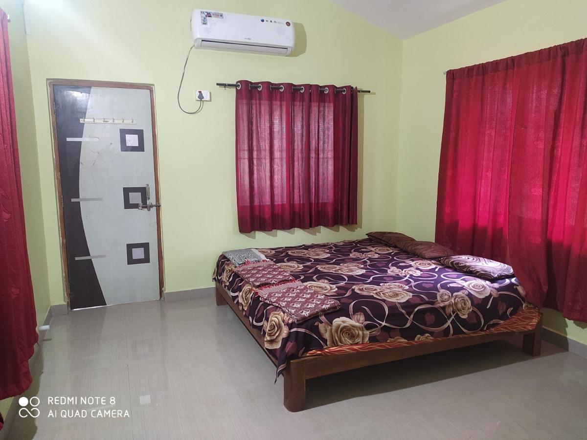 Swarajya Villa Nagaon  Buitenkant foto