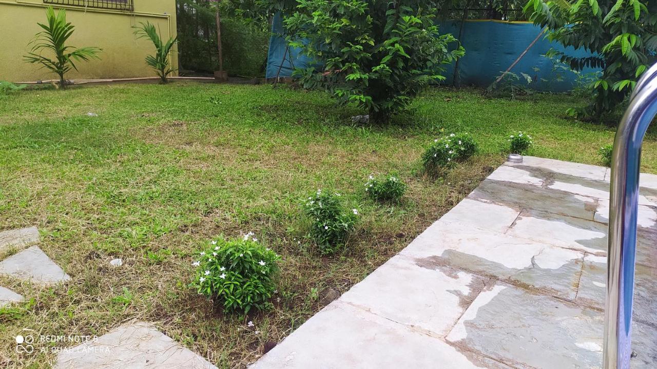 Swarajya Villa Nagaon  Buitenkant foto
